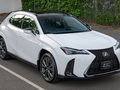 Used 2024 Lexus UX 250h F Sport AWD/4WD image 9