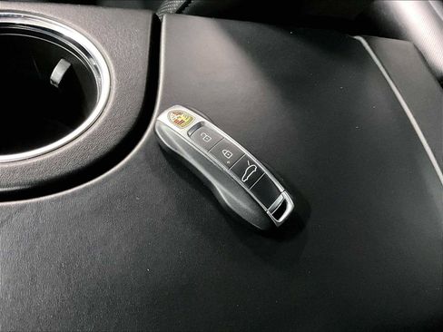 Used 2019 Porsche Panamera GTS image 36