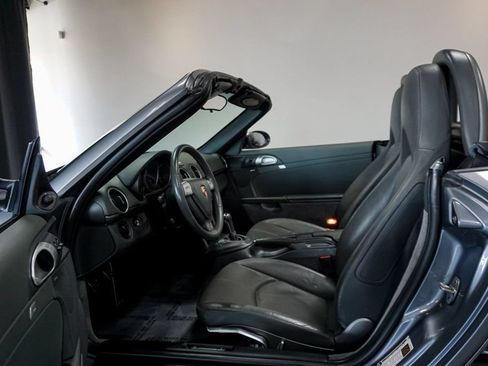 Used 2006 Porsche Boxster RWD image 10