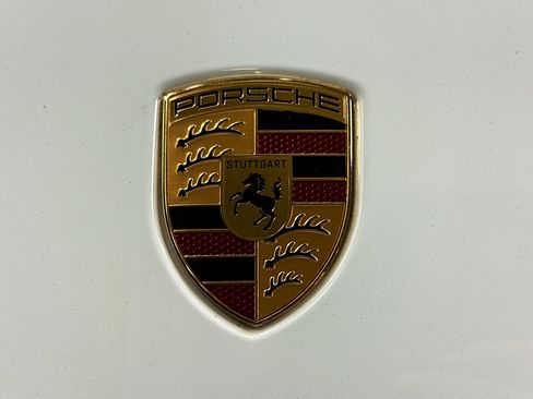 Certified 2025 Porsche Macan 4 Electric image 12