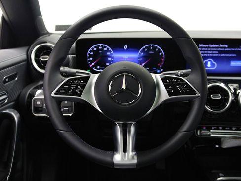New 2026 Mercedes-Benz CLA 250 4MATIC image 9