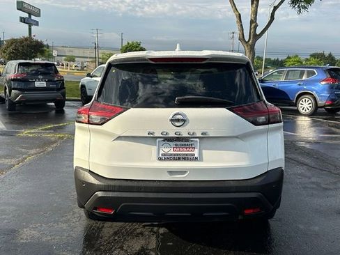 Used 2021 Nissan Rogue S FWD image 5