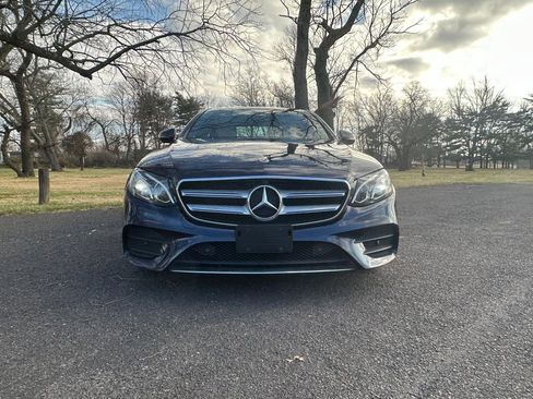 Used 2019 Mercedes-Benz E 300 4MATIC w/ Premium 1 Package image 5