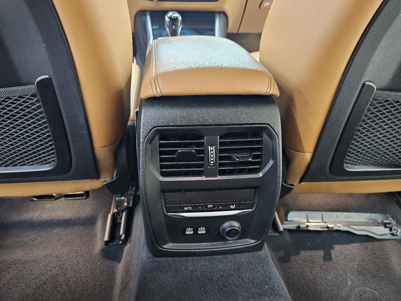 Used 2019 BMW 330i Sedan w/ Convenience Package RWD image 26