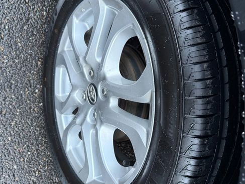 Used 2017 Toyota Yaris iA image 27