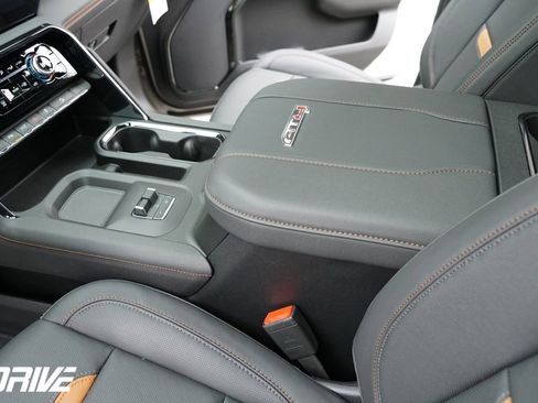 Used 2026 GMC Sierra 2500 AT4 w/ AT4 Premium Plus Package image 35