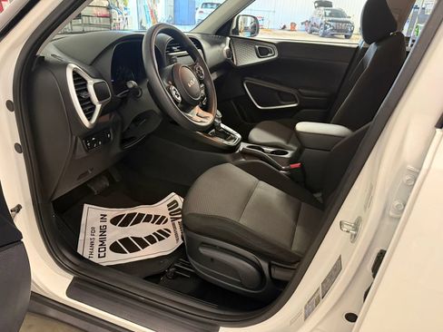 Used 2022 Kia Soul LX w/ Technology Package FWD image 21