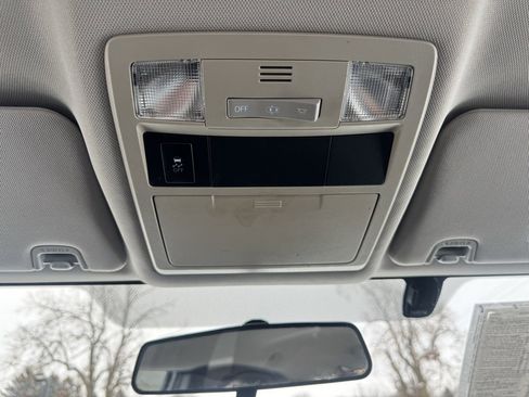 Used 2016 Toyota Tacoma SR image 32