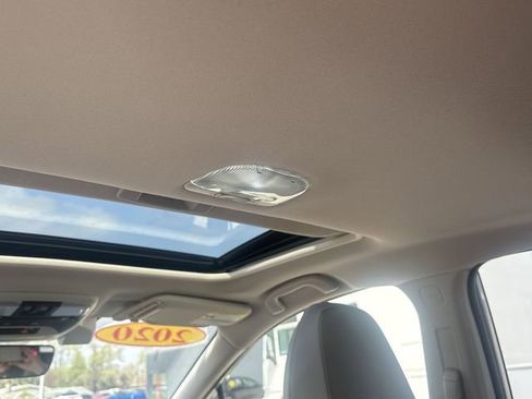 Used 2020 Subaru Crosstrek 2.0i Limited w/ Moonroof Package w/Navigation image 34