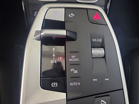 Used 2025 BMW X1 xDrive28i w/ Convenience Package image 17