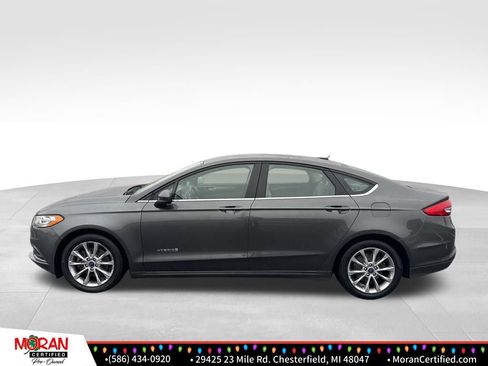 Used 2017 Ford Fusion S image 2