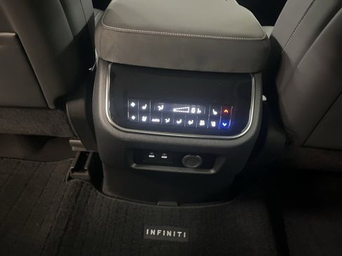 Certified 2025 INFINITI QX80 Sensory image 29
