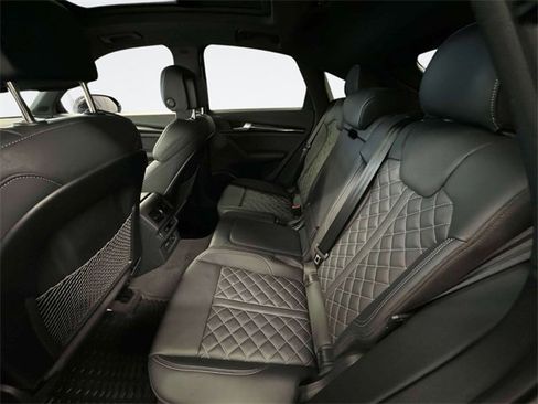Used 2024 Audi SQ5 Premium Plus image 14