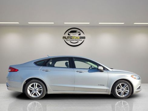 Used 2018 Ford Fusion S FWD image 8