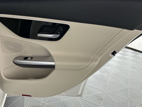 Used 2023 Mercedes-Benz C 300 Sedan w/ Exclusive Trim Package image 31