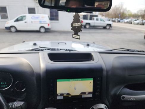 Used 2014 Jeep Wrangler Unlimited Sahara w/ Max Tow Package image 20