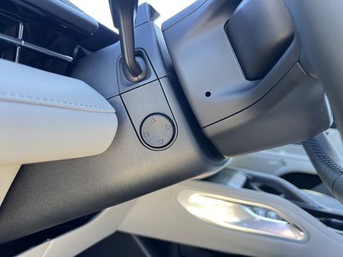 New 2026 Lincoln Nautilus Premier w/ Equipment Group 102A image 17