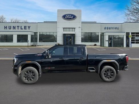 Used 2024 GMC Sierra 2500 AT4 w/ AT4 Premium Plus Package AWD/4WD image 6