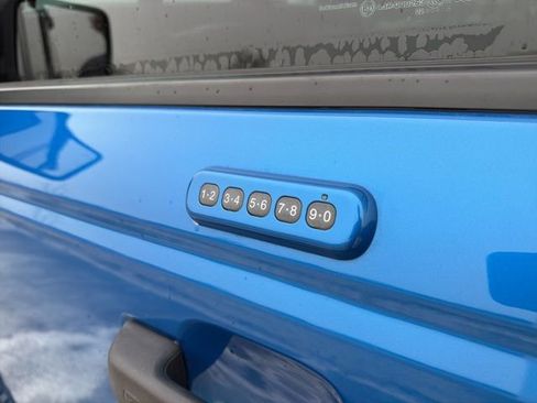 Used 2022 Ford Bronco Wildtrak image 20