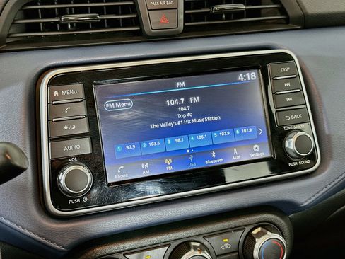 Used 2025 Nissan Versa SV FWD image 19