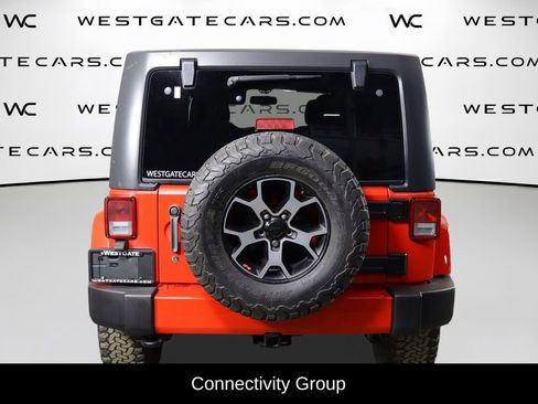 Used 2017 Jeep Wrangler Unlimited Sahara w/ Connectivity Group image 4
