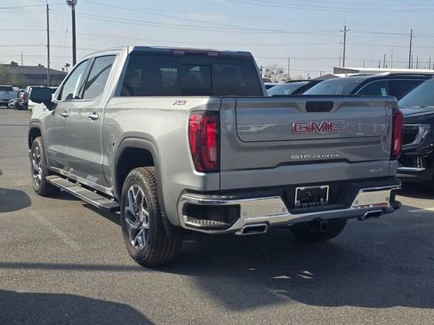 New 2026 GMC Sierra 1500 SLT image 7