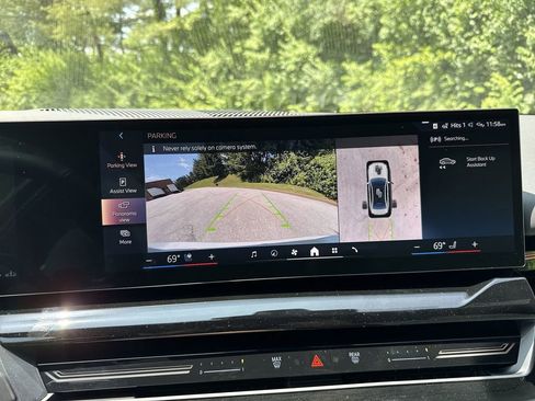 Certified 2026 BMW 530i xDrive w/ Premium Package AWD/4WD image 21