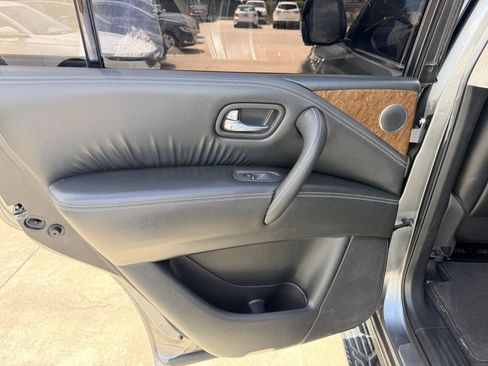 Used 2015 INFINITI QX80 2WD w/ 22" Wheel Package image 17