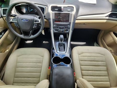 Used 2016 Ford Fusion SE FWD image 26