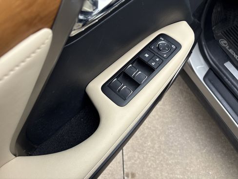 Used 2022 Lexus RX 350 FWD w/ Premium Package image 14