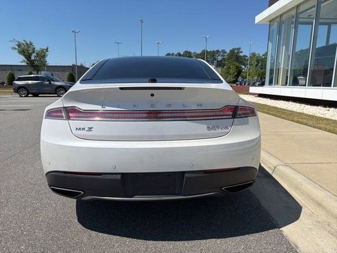 Used 2019 Lincoln MKZ Reserve w/ Luxury Package AWD/4WD image 4