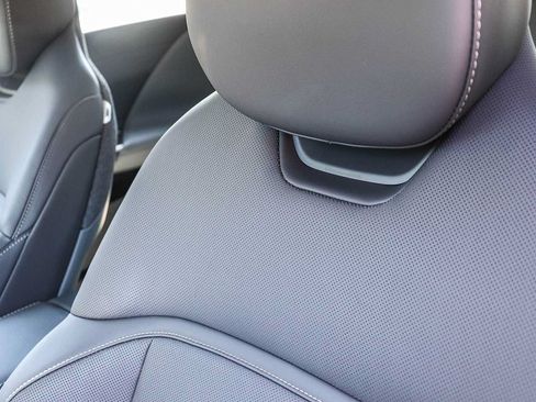 Used 2025 Lucid Air Pure RWD image 29