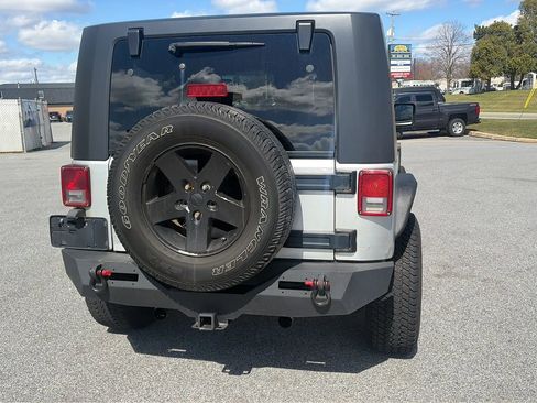 Used 2010 Jeep Wrangler Sport image 10