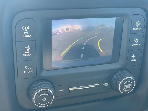 Used 2018 Jeep Compass Sport w/ Cold Weather Group image 16