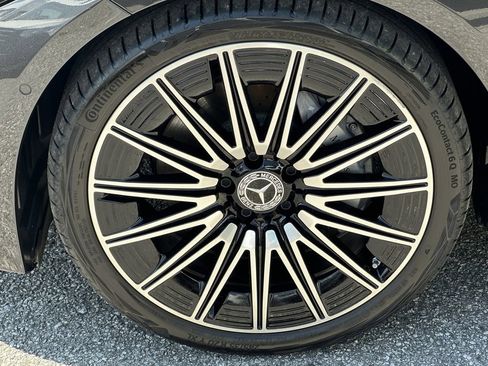 Certified 2025 Mercedes-Benz CLE 300 4MATIC Coupe image 13