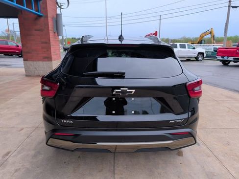 Certified 2024 Chevrolet Trax ACTIV w/ Sunroof Package FWD image 8