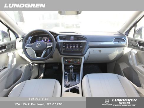 Used 2022 Volkswagen Tiguan SE AWD/4WD image 6