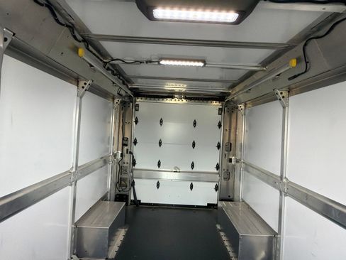 Used 2024 Chevrolet Brightdrop 600 w/ Commercial Equipment Package AWD/4WD image 9