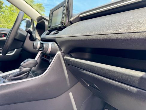 Used 2020 Toyota RAV4 XLE AWD/4WD image 28