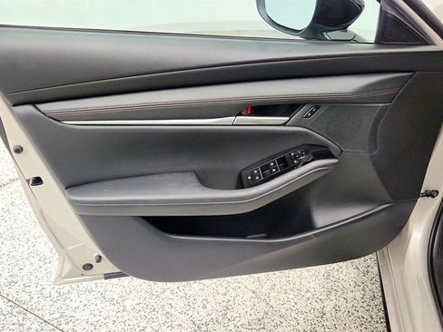 Used 2025 MAZDA MAZDA3 s FWD image 10