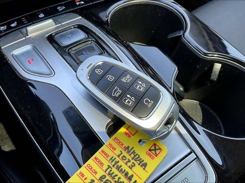 Used 2023 Hyundai Tucson Limited FWD image 28