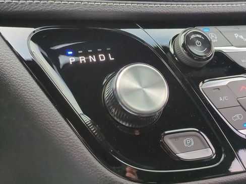 New 2026 Chrysler Pacifica Select FWD image 34