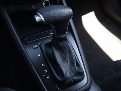Used 2023 Kia Rio S FWD image 9