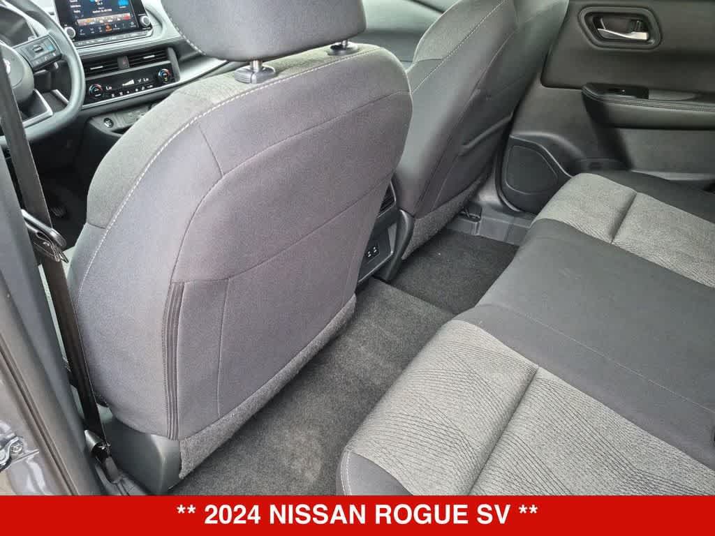 Used 2024 Nissan Rogue SV FWD image 17