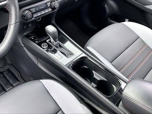 Used 2024 Nissan Kicks SR w/ SR Premium Package FWD image 14