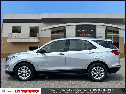 Certified 2019 Chevrolet Equinox LS FWD image 2