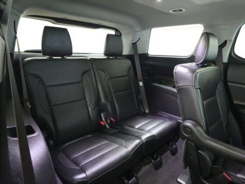 Used 2019 GMC Acadia SLT FWD image 12