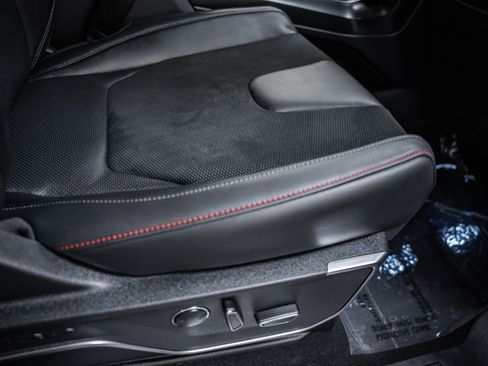 Used 2025 Ford F150 Raptor image 45