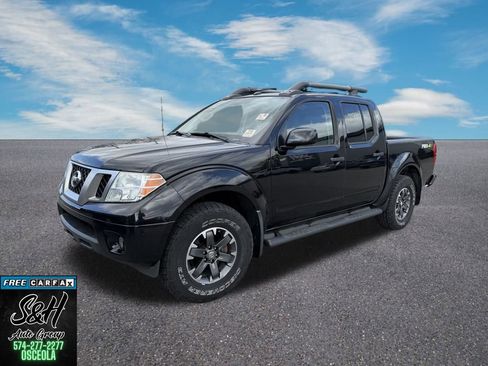 Used 2018 Nissan Frontier PRO-4X image 3