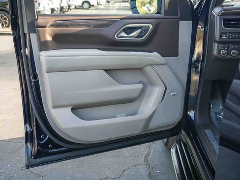 Used 2024 Chevrolet Tahoe LT AWD/4WD image 21